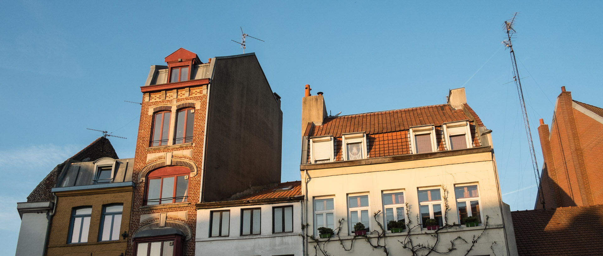 Mercredi 16 avril 2014, 20:07, rue de Courtrai, Lille