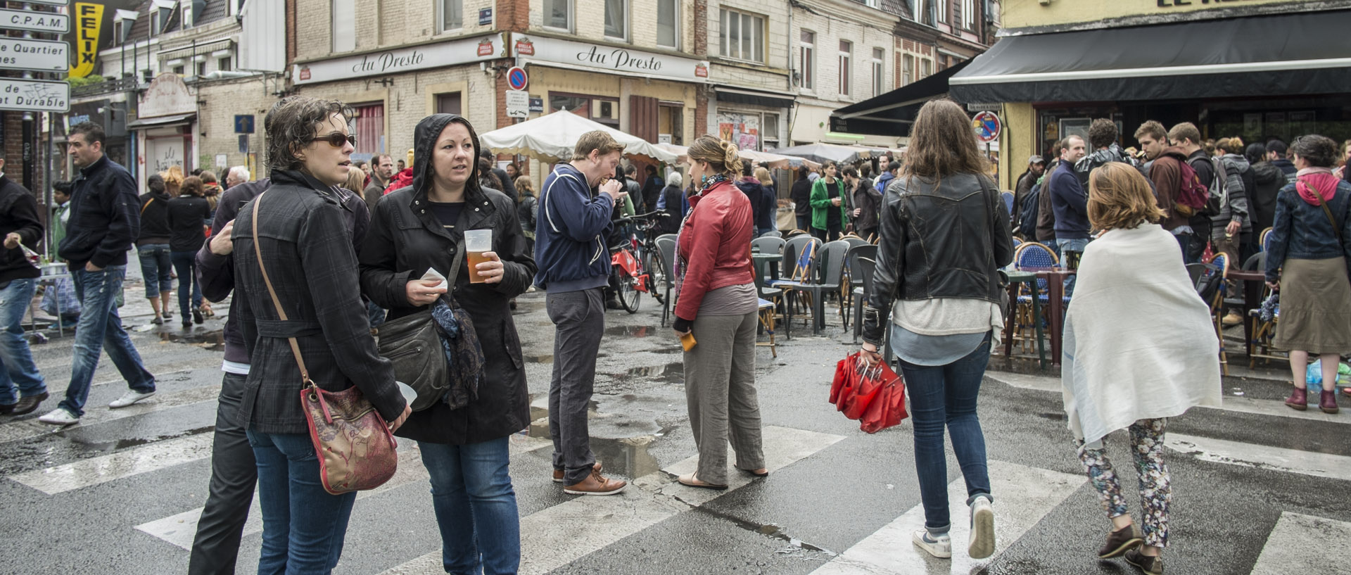 Jeudi 1er mai 2014, 15:59, place de la Nouvelle Aventure, Wazemmes, Lille