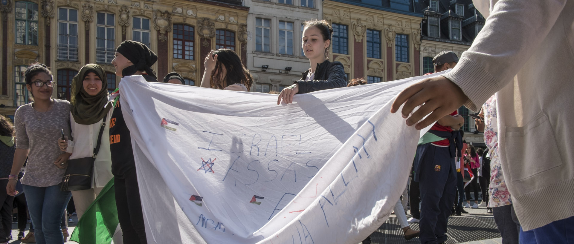 Lundi 14 juillet 2014, 16:55, place du Général-de-Gaulle, Lille