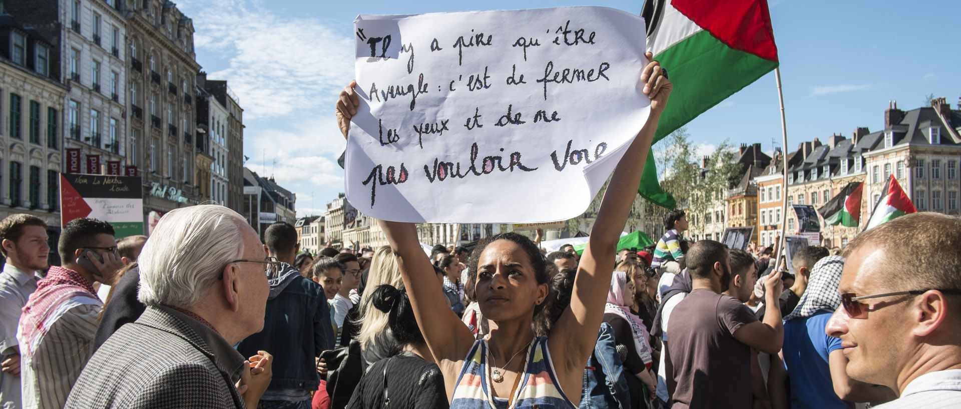 Lundi 14 juillet 2014, 17:23, place du Général-de-Gaulle, Lille