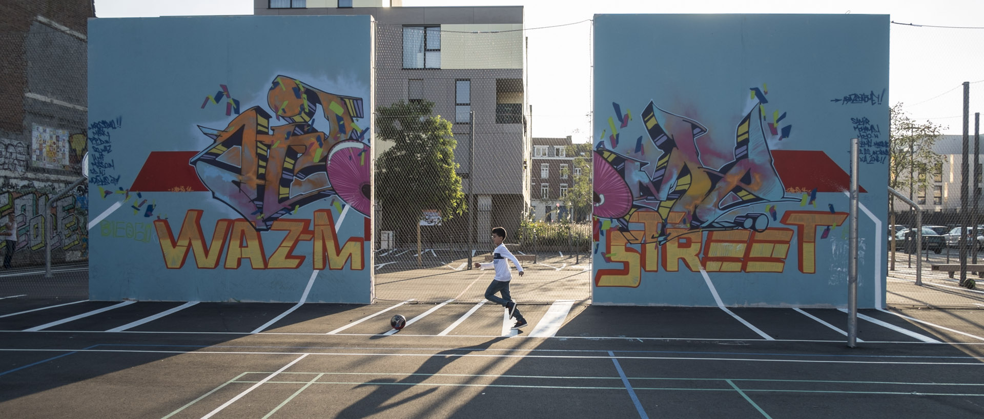 Mercredi 3 septembre 2014, 19:03, place d'Oujda, Wazemmes, Lille