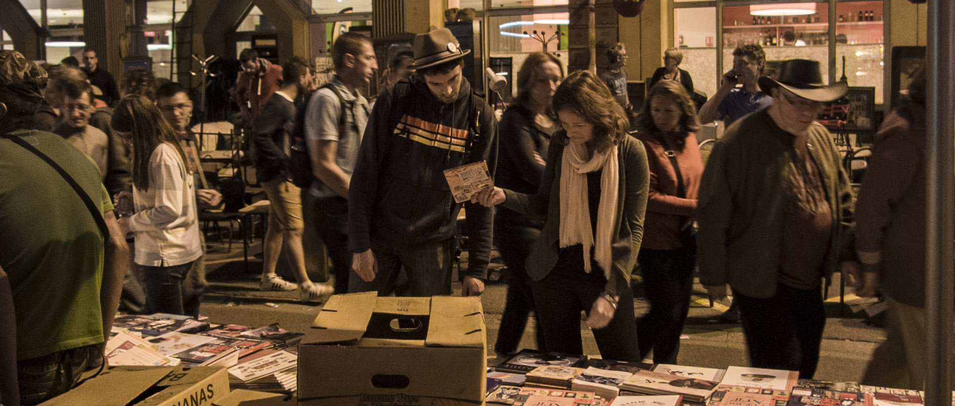 Samedi 6 septembre 2014, 20:56, rue de Paris, Lille