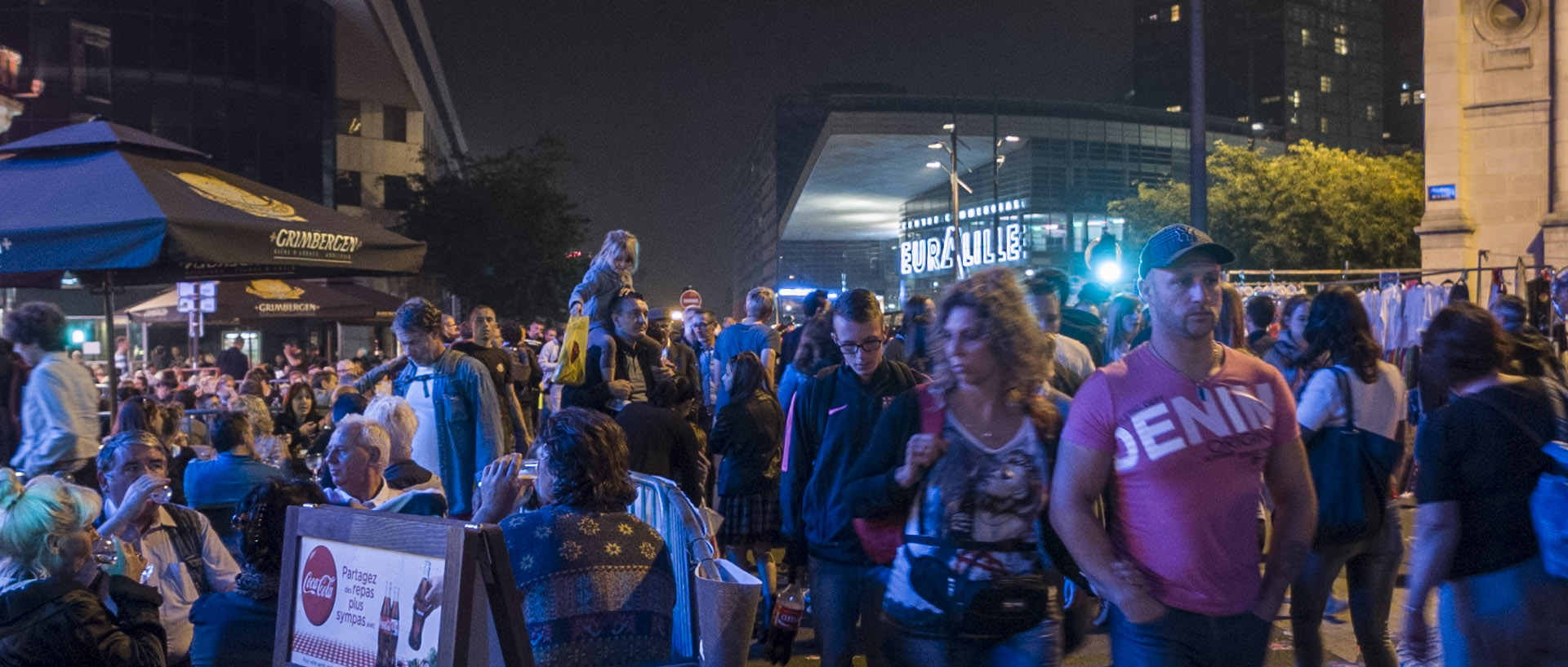 Samedi 6 septembre 2014, 21:21, place de la Gare, Lille