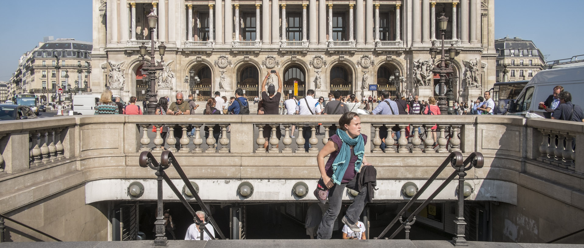 Mardi 16 septembre 2014, 11:58, place de l'Opéra, Paris