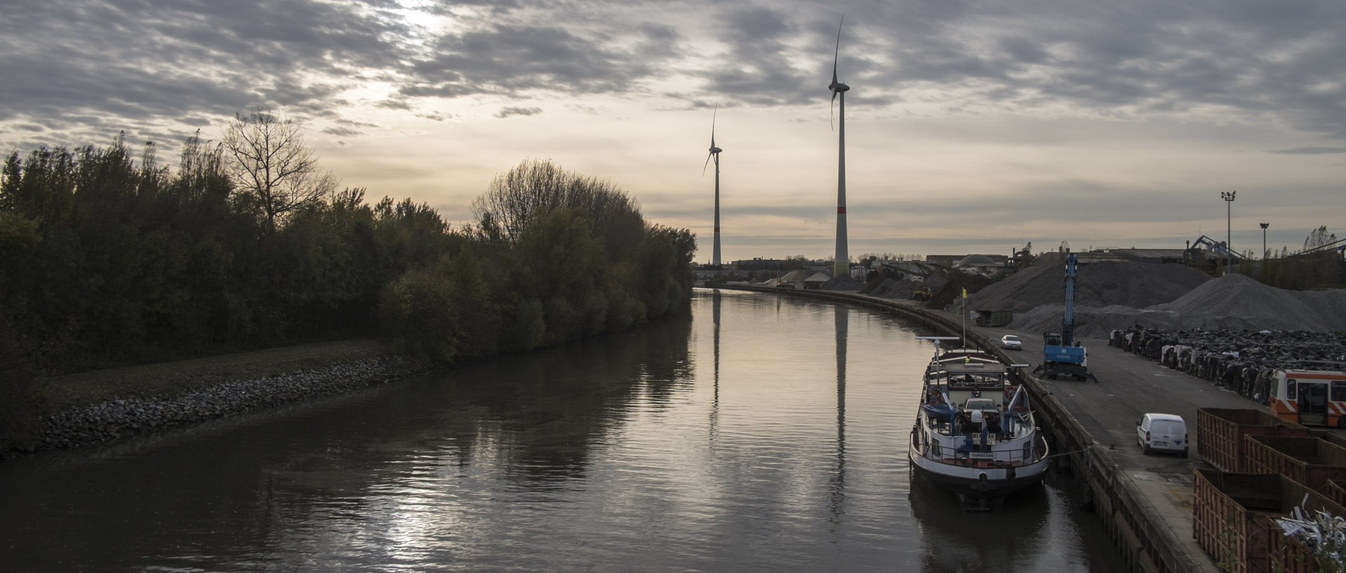 Jeudi 13 novembre 2014, 15:04, avenue du Port fluvial, Halluin