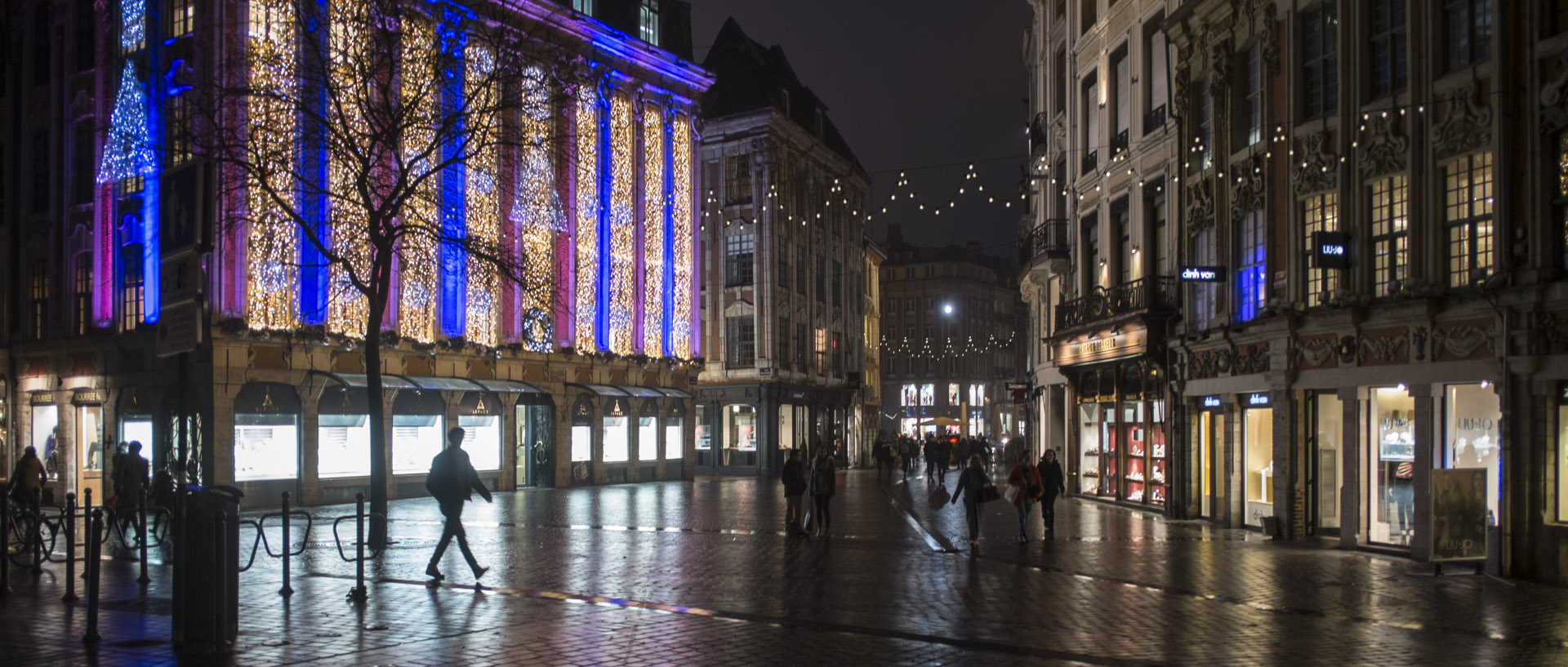 Mercredi 26 novembre 2014, 17:25, rue de la Bourse, Lille