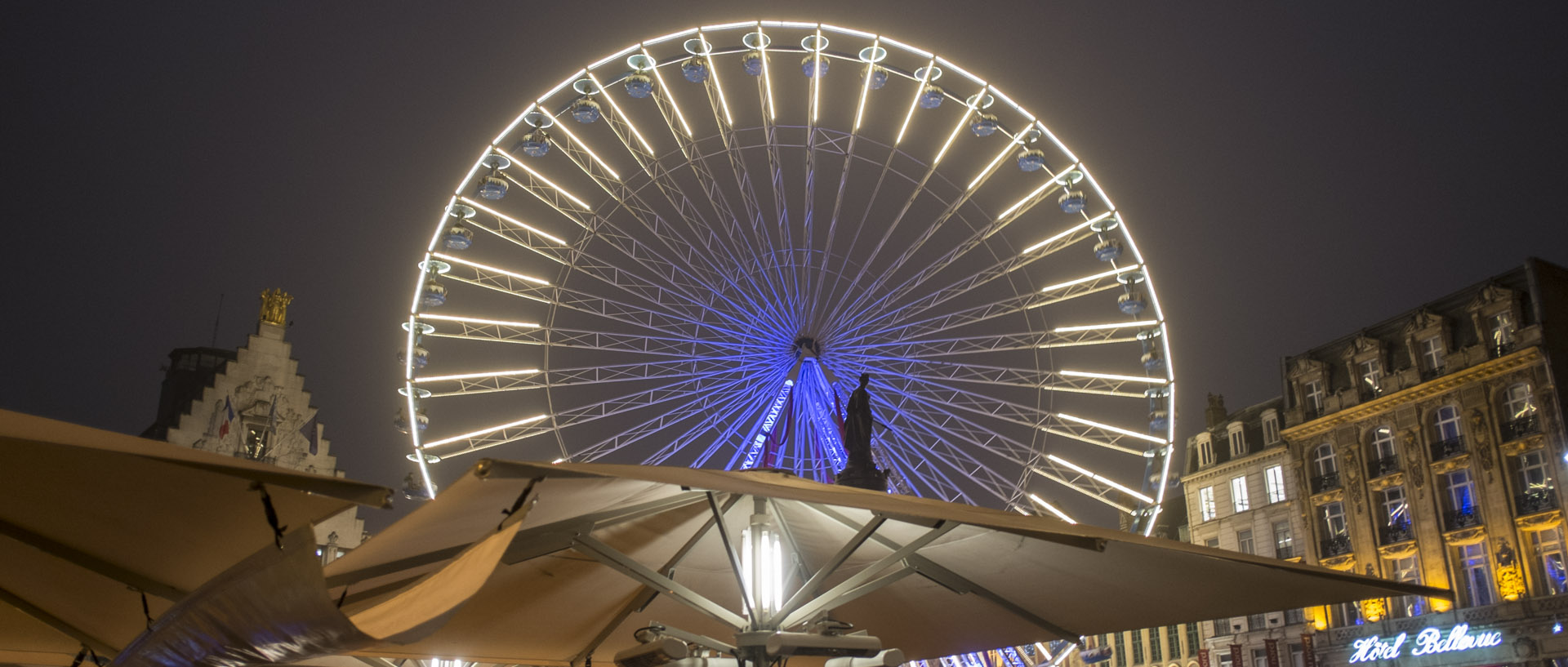 Mercredi 26 novembre 2014, 17:28, place du Général-de-Gaulle, Lille