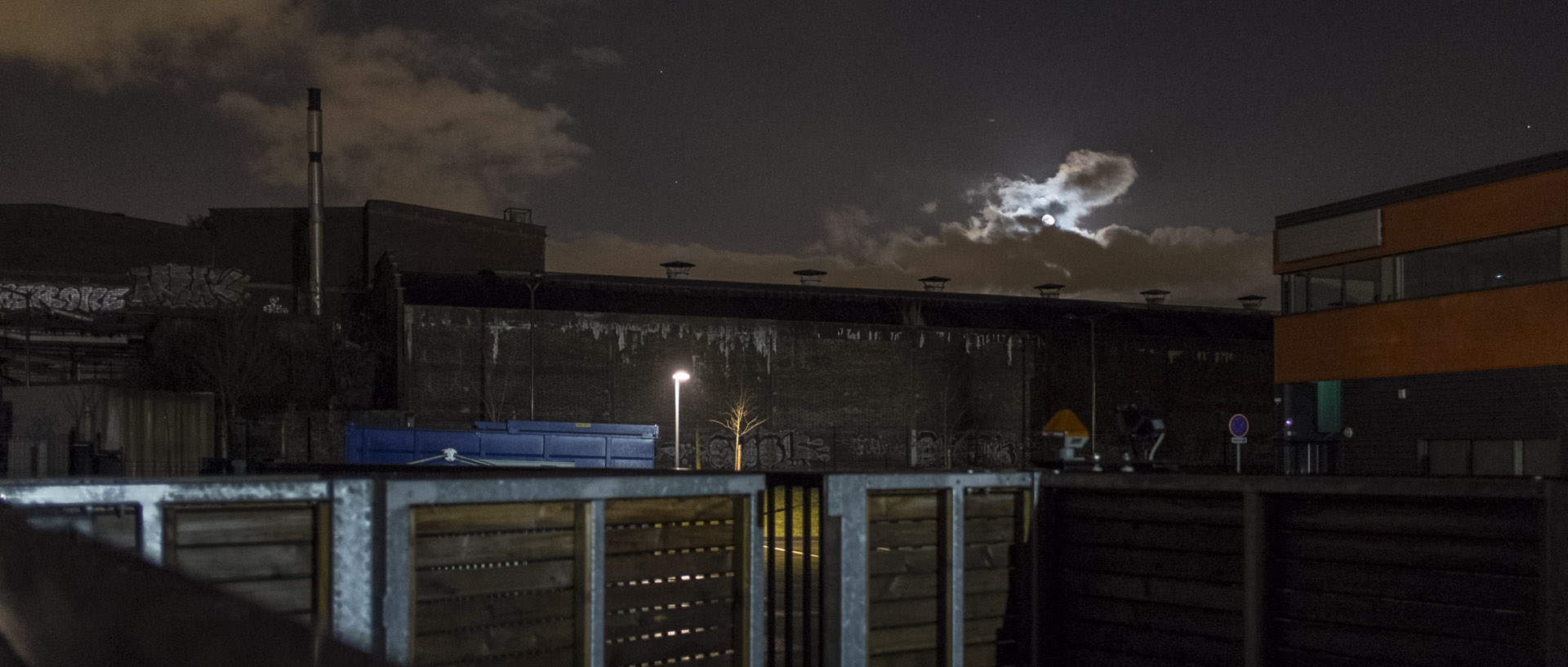 Lundi 8 décembre 2014, 20:15, rue Jean-Monnet, Croix