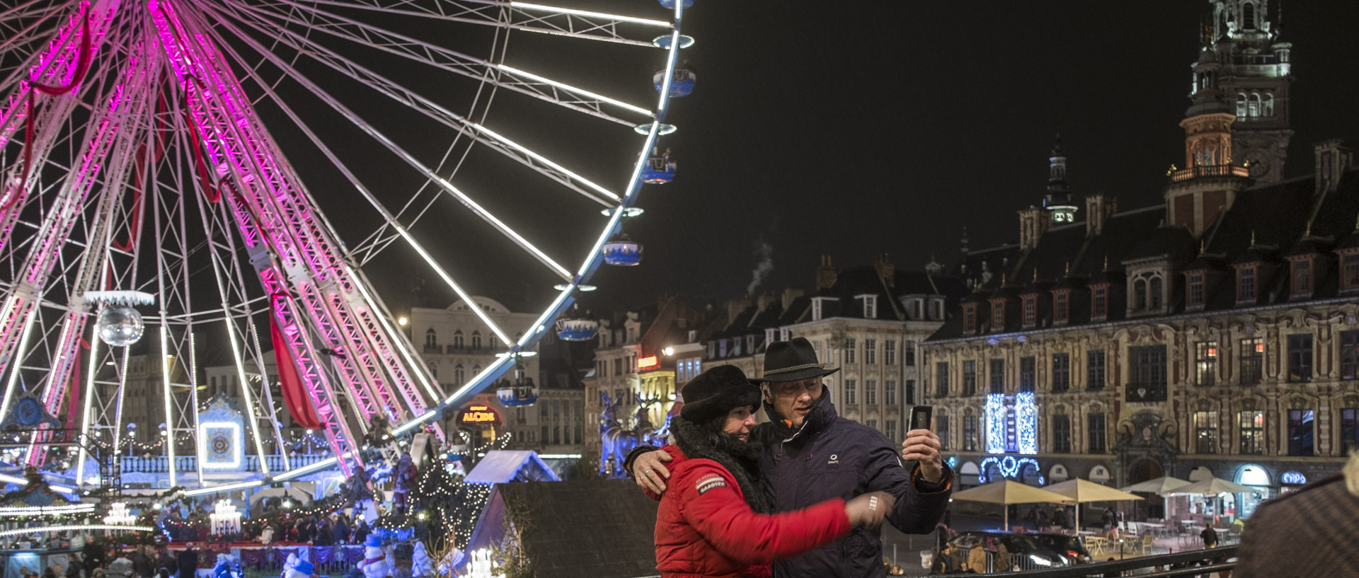 Samedi 13 décembre 2014, 19:44, place du Général-de-Gaulle, Lille