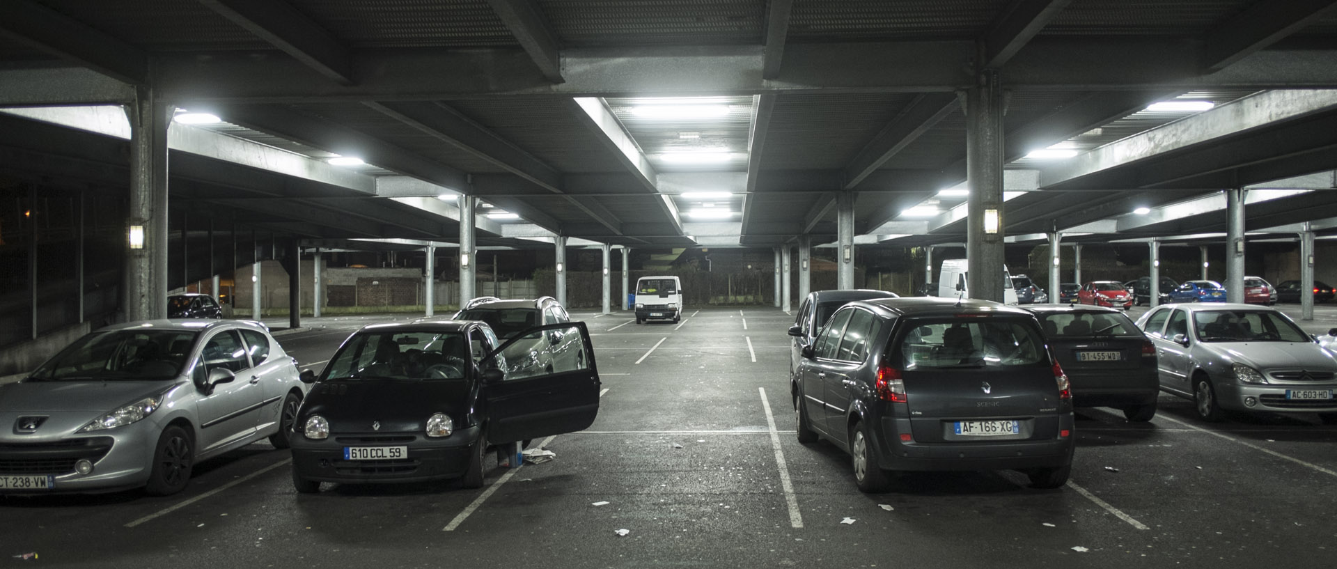 Vendredi 13 février 2015, 20:08, parking, Wattrelos