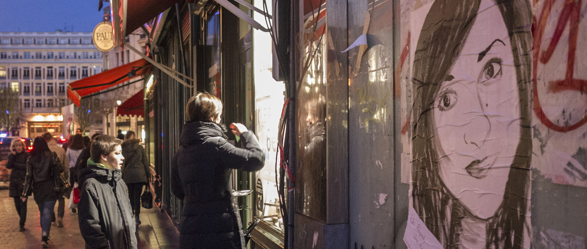 Jeudi 5 mars 2015, 19:07, rue des Manneliers, Lille