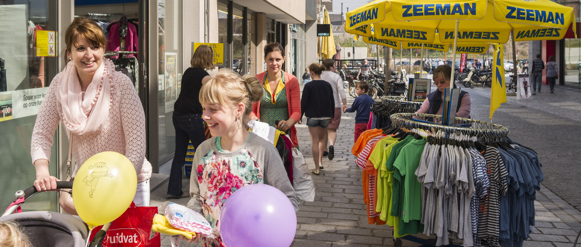 Vendredi 10 avril 2015, 13:53, Oostraat, Roeselare, Belgique