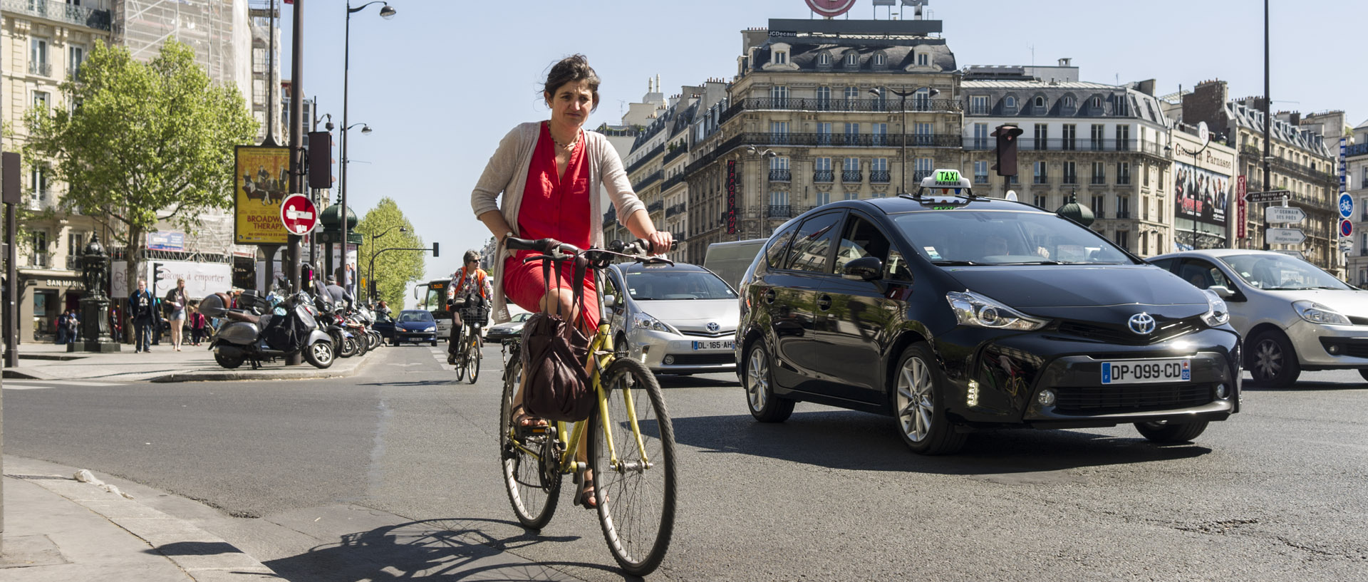 Mercredi 22 avril 2015, 14:53, boulevard du Montparnasse, Paris