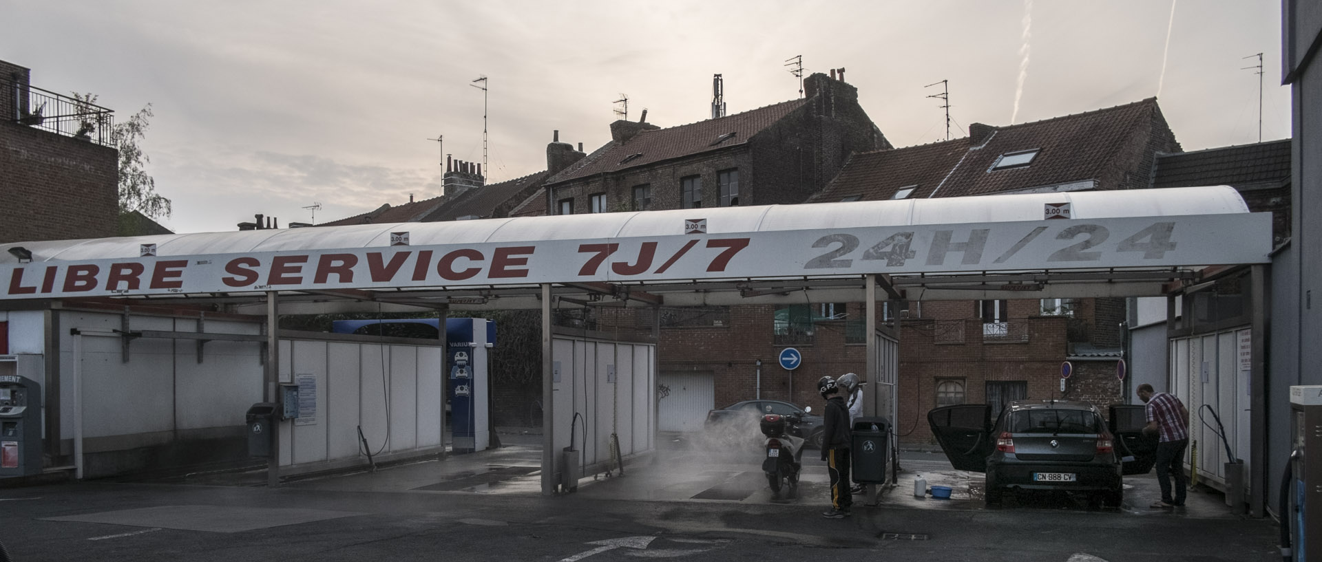 Vendredi 24 avril 2015, 20:21, boulevard du Général-de-Gaulle, Roubaix