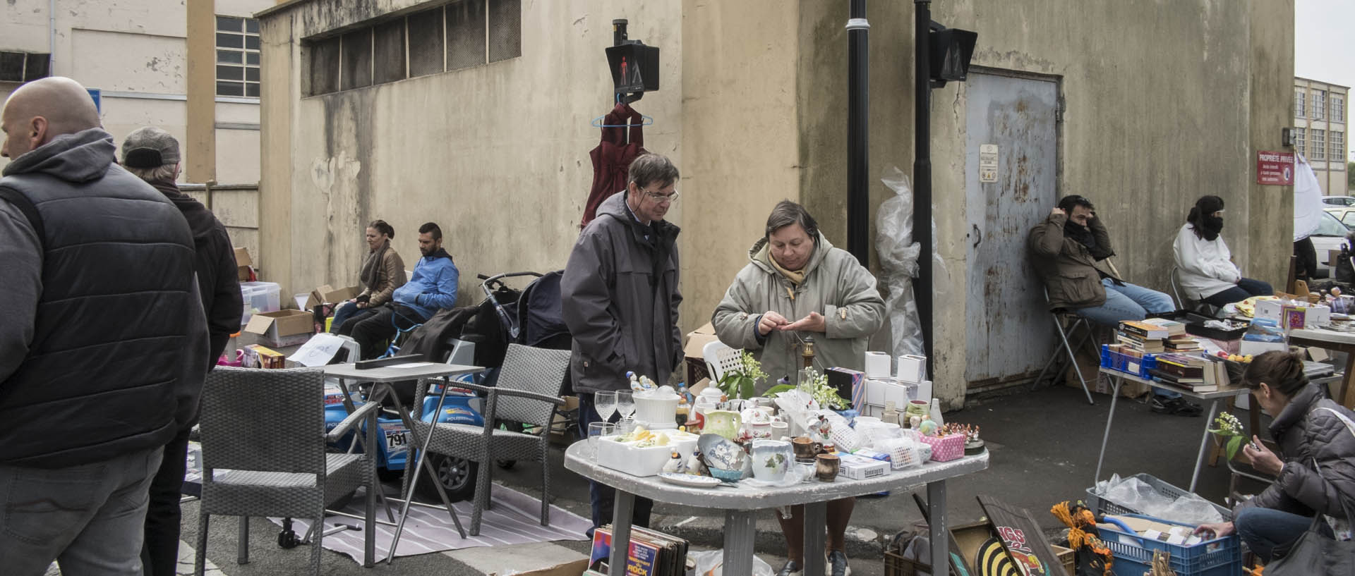 Vendredi 1er mai 2015, 11:41, avenue Georges Hannart, Croix