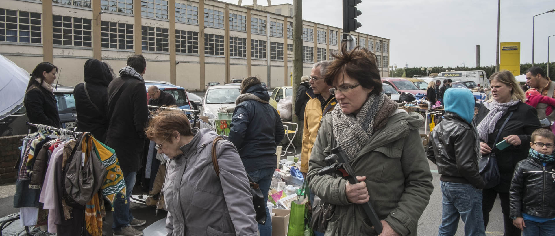 Vendredi 1er mai 2015, 11:42, avenue Georges Hannart, Croix