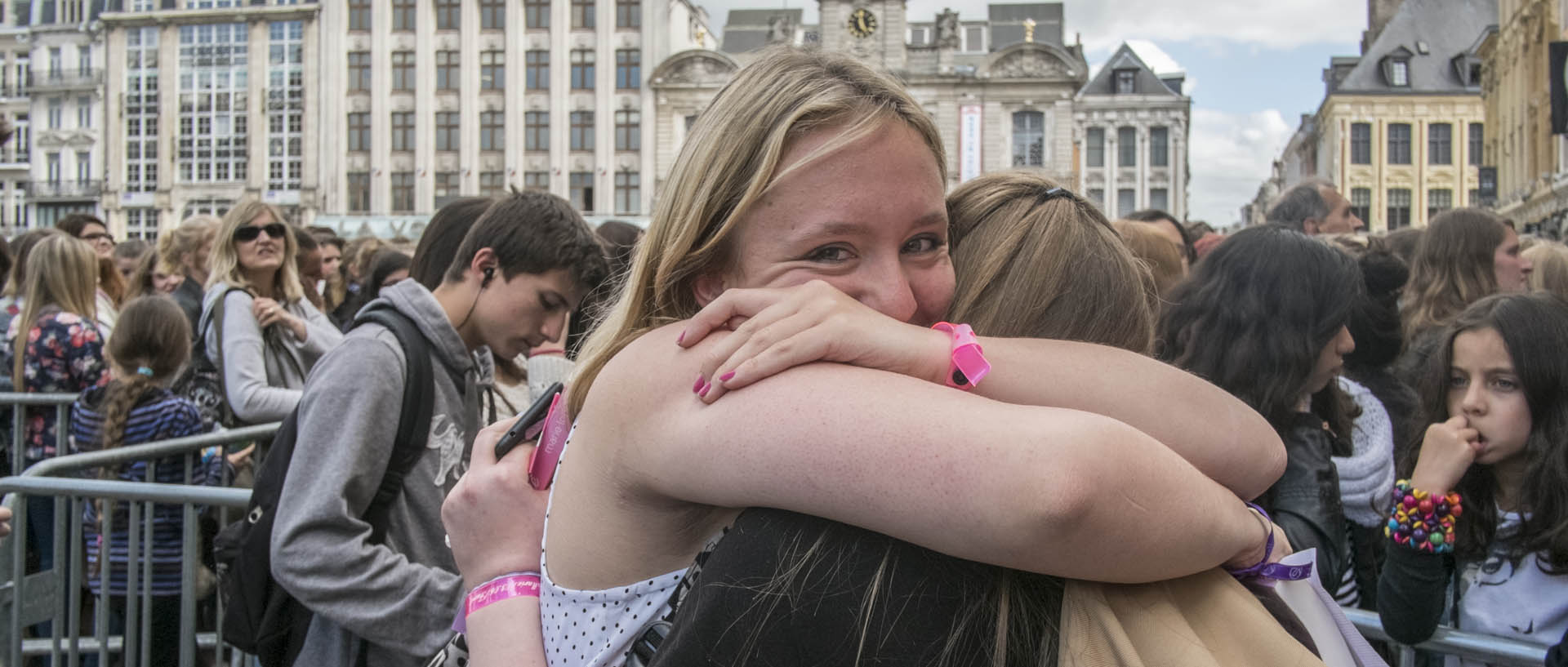 Mercredi 3 juin 2015, 17:01, devant le Furet du Nord, Lille