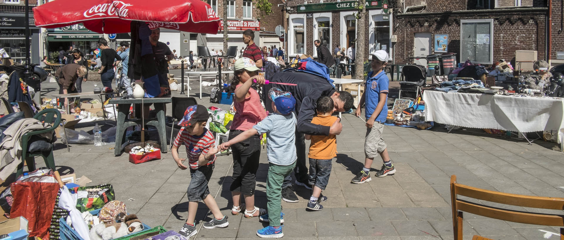 Samedi 6 juin 2015, 16:09, place de la Liberté, Croix