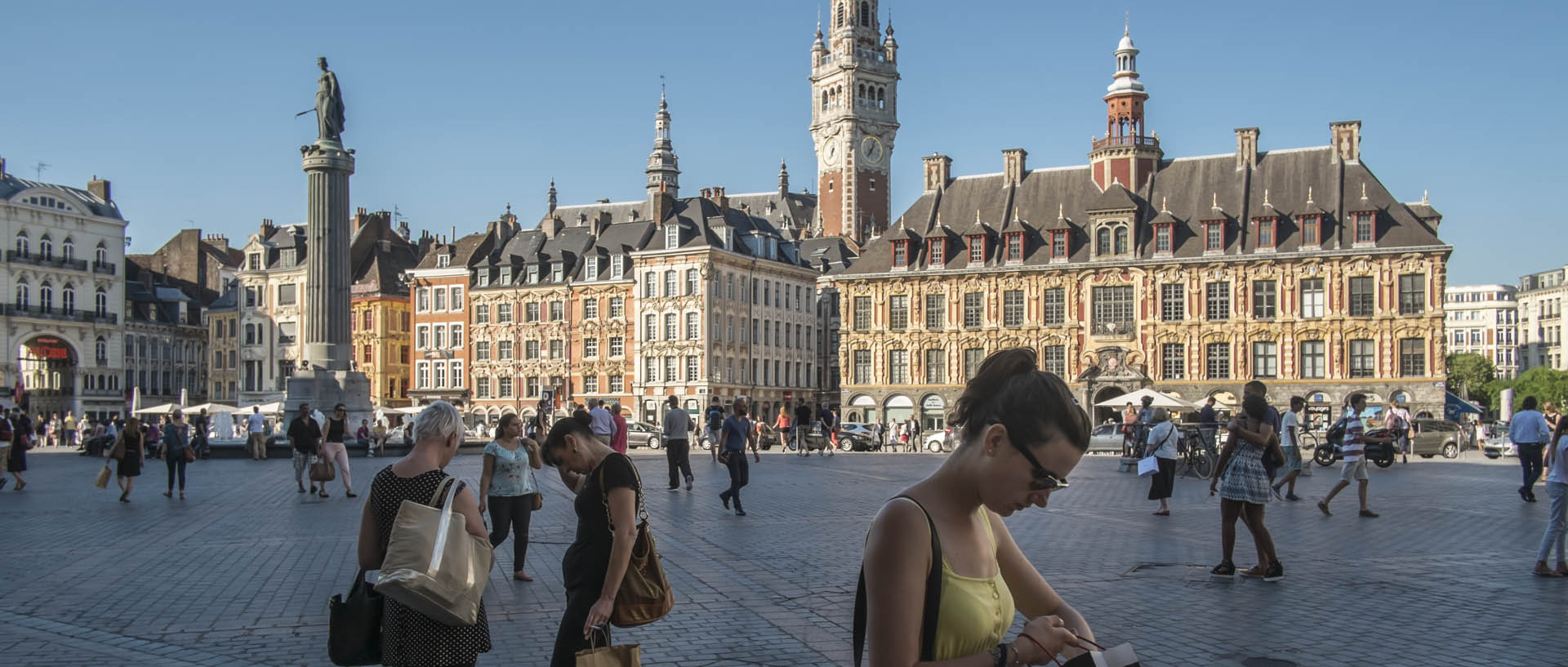 Mardi 30 juin 2015, 19:05, place du Général-de-Gaulle, Lille