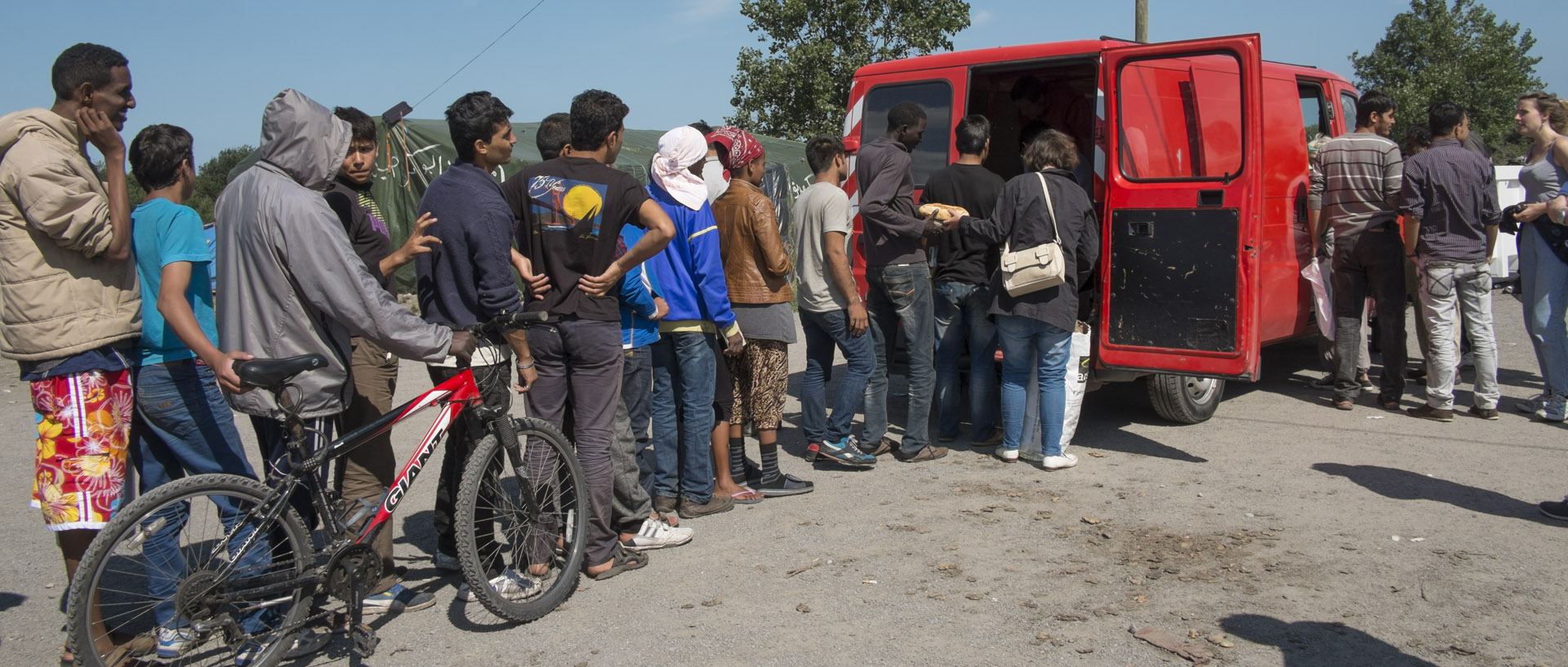 Mercredi 19 août 2015, 13:15, la Jungle, Calais