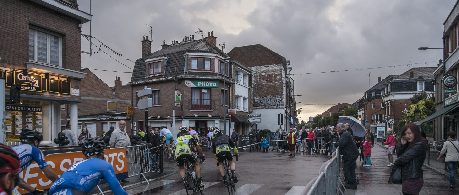 Lundi 24 août 2015, 19:21, rue Roger-Salengro, Hellemmes, Lille