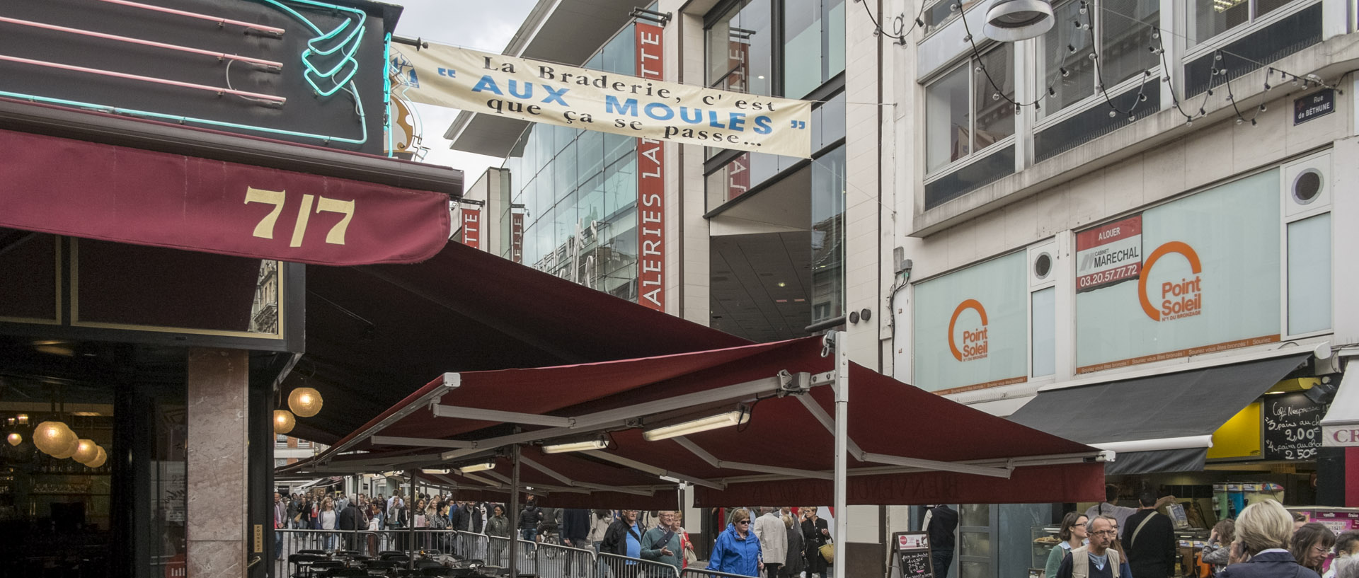 Vendredi 4 septembre 2015, 16:37, rue de Béthune, Lille