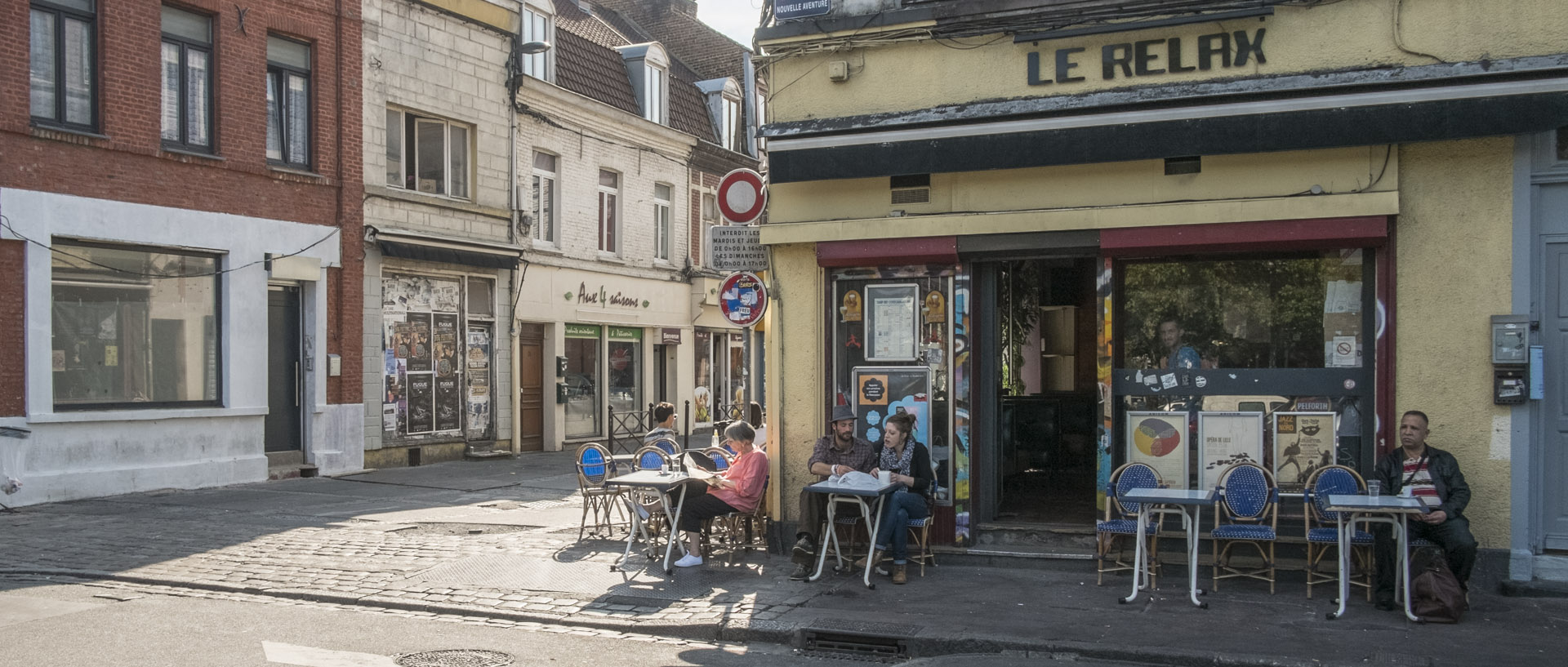 Vendredi 11 septembre 2015, 16:12, place de la Nouvelle Aventure, Wazemmes, Lille