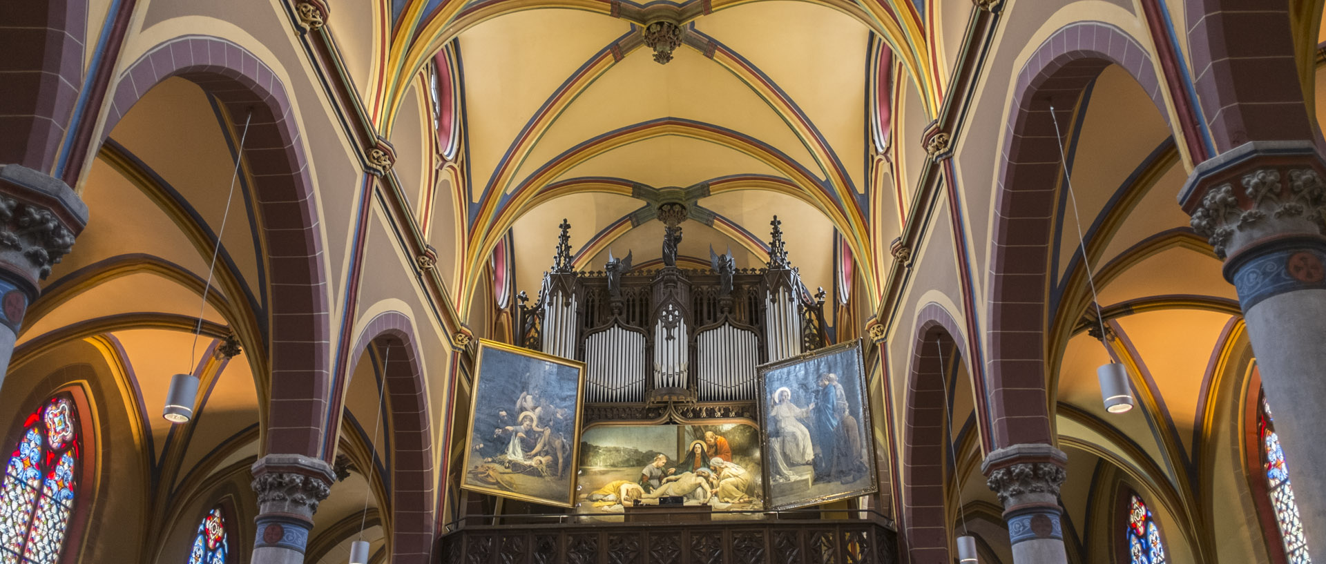 Samedi 14 novembre 2015, 12:38, église Saint-Martin, Croix