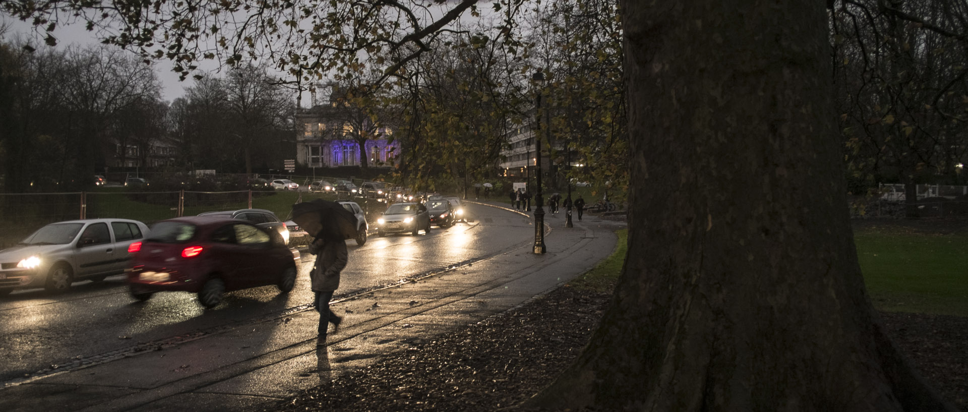 Mardi 17 novembre 2015, 17:09, avenue du Peuple Belge, Roubaix