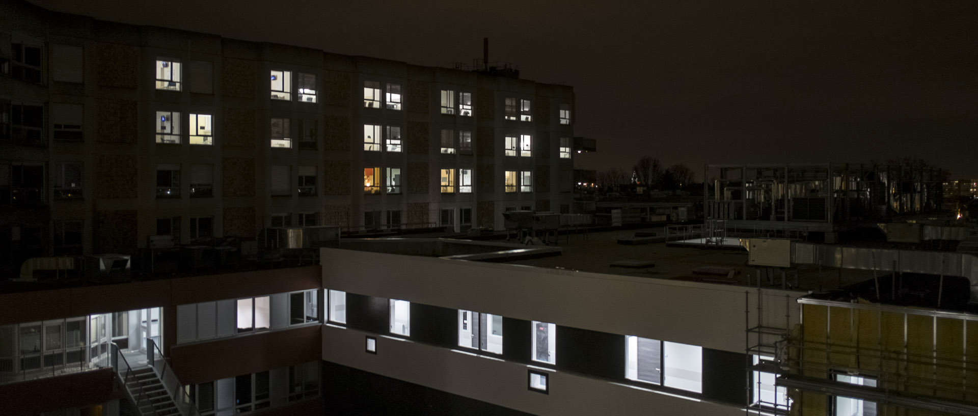 Mercredi 2 décembre 2015, 19:13, hôpital Victor-Provo, Roubaix