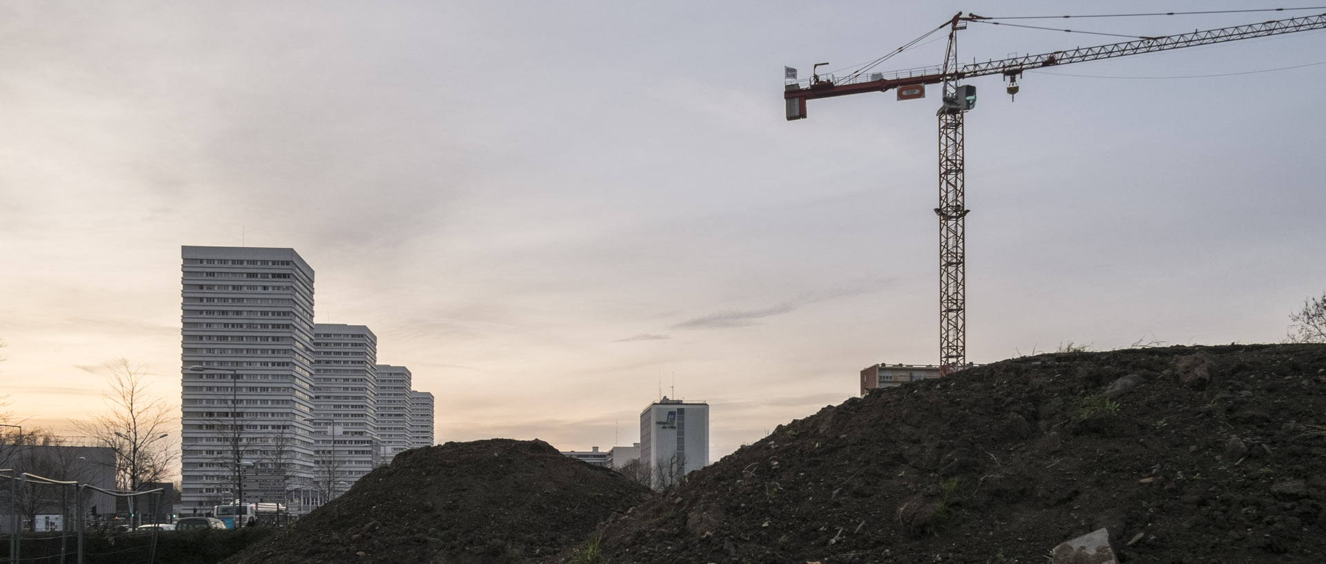 Jeudi 10 décembre 2015, 16:23, avenue Robert-Schuman, Mons en Baroeul