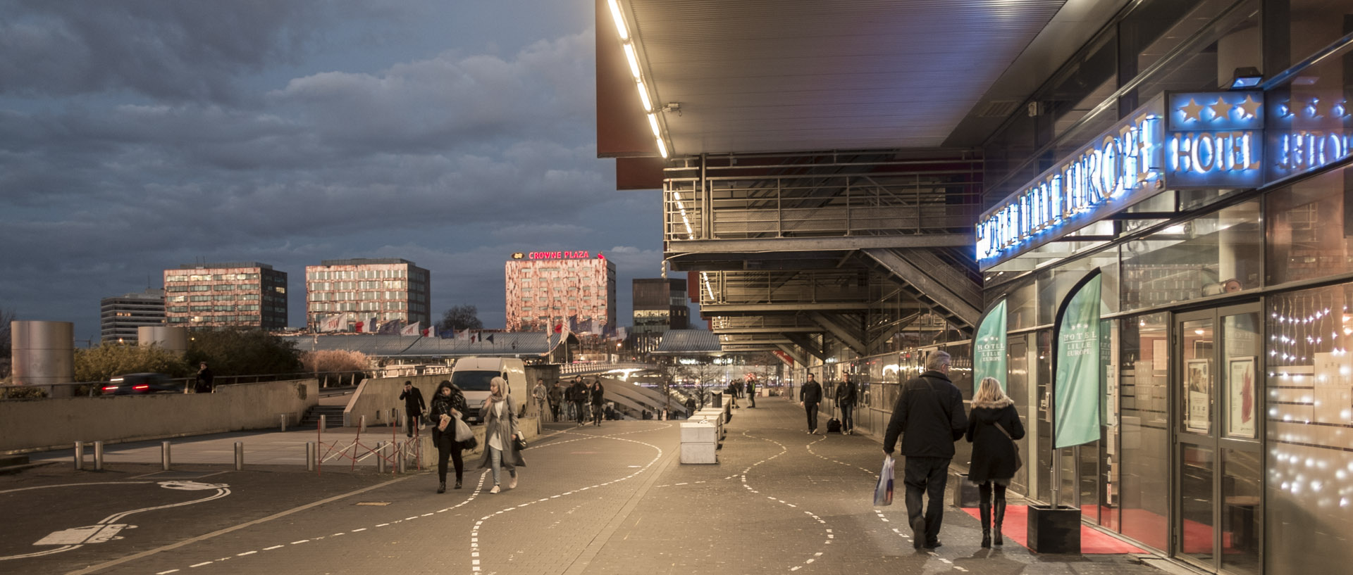 Mercredi 30 décembre 2015, 17:18, avenue Le-Corbusier, Lille