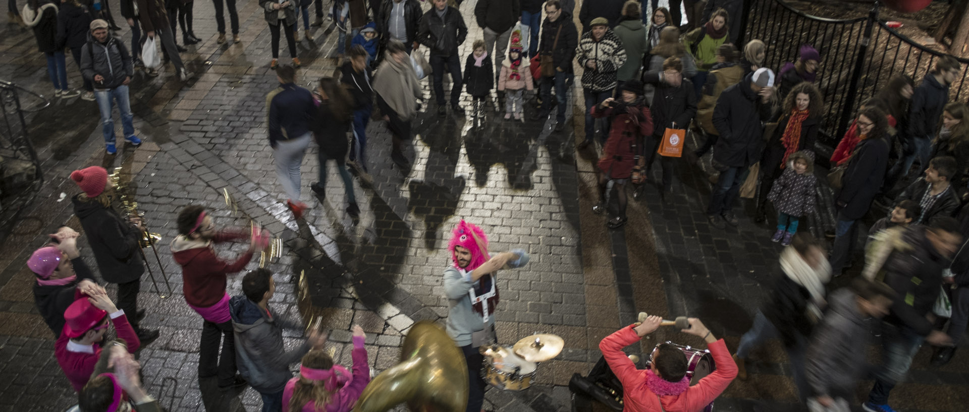 Samedi 9 janvier 2016, 18:40, place du Général-de-Gaulle, Lille