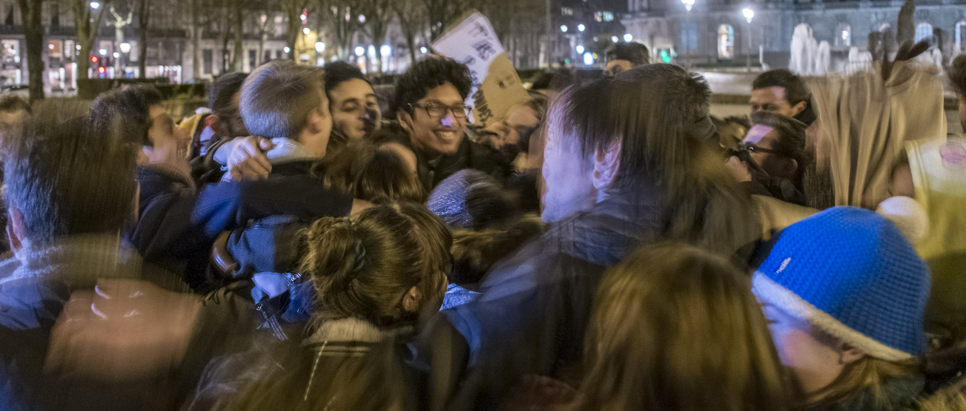 Jeudi 21 janvier 2016, 18:41, place de la République, Lille