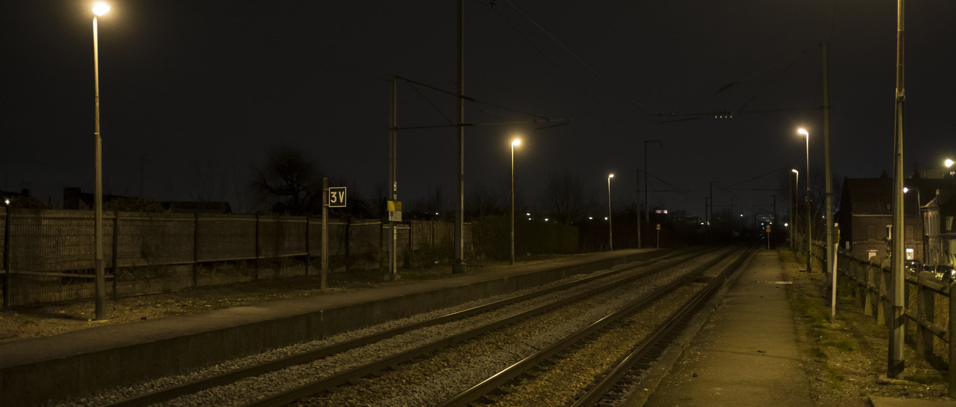 Mardi 26 janvier 2016, 19:06, gare Croix l'Allumette