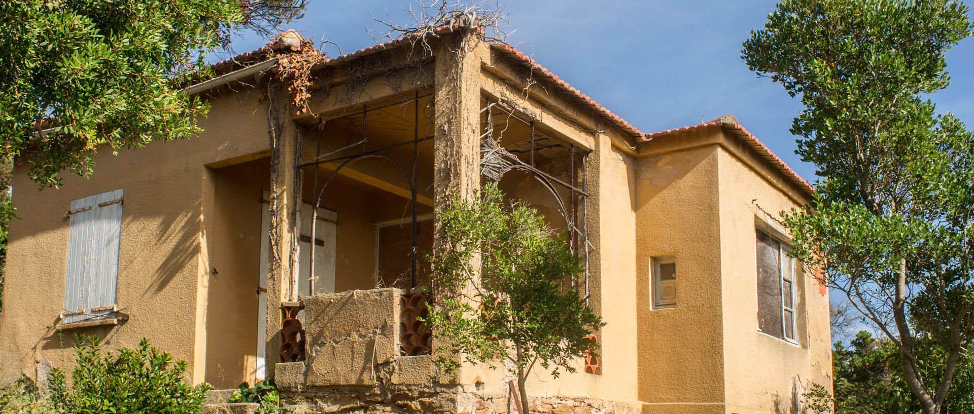 Maison abandonnée, île du Levant.