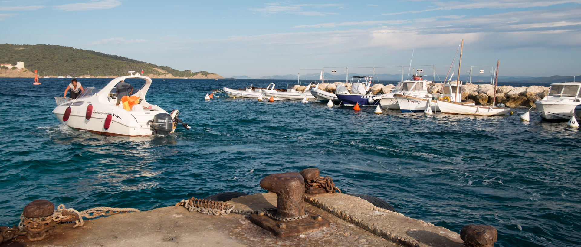 Le port de l'Aygade, à l'île du Levant.