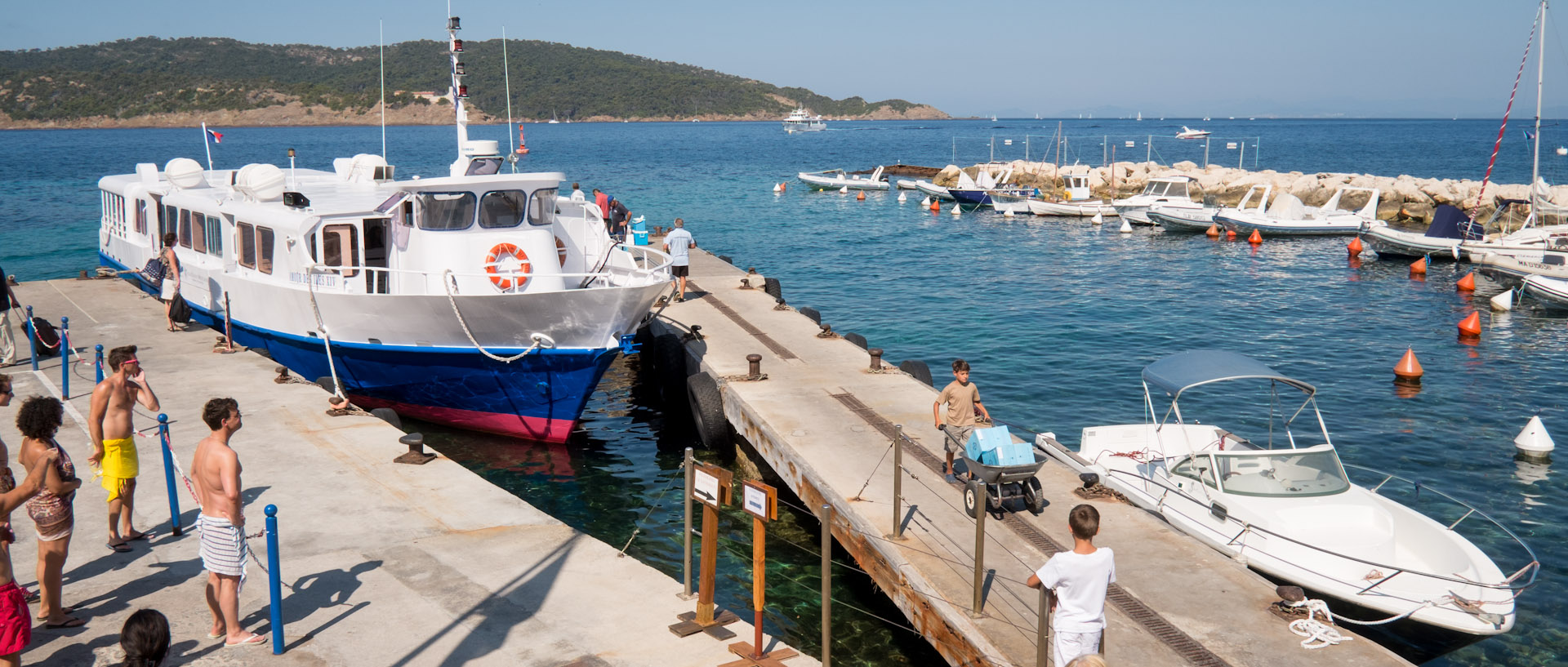 Le port de l'Aygade, à l'île du Levant.