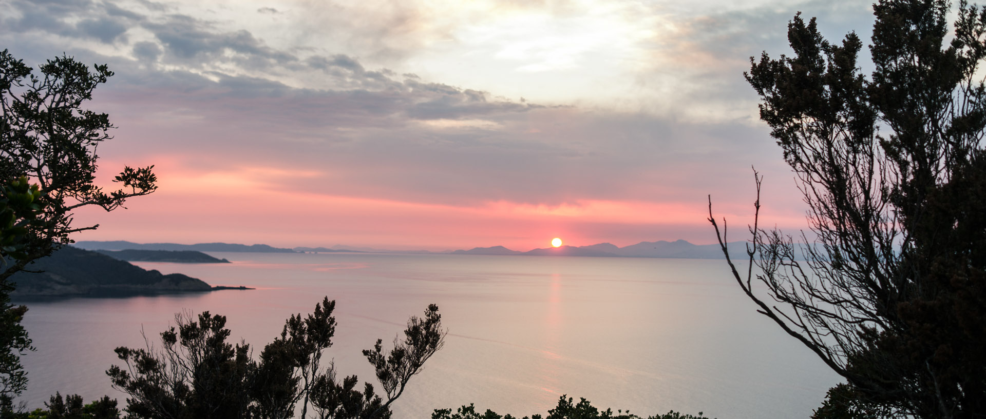 Coucher de soleil, à l'île du Levant.