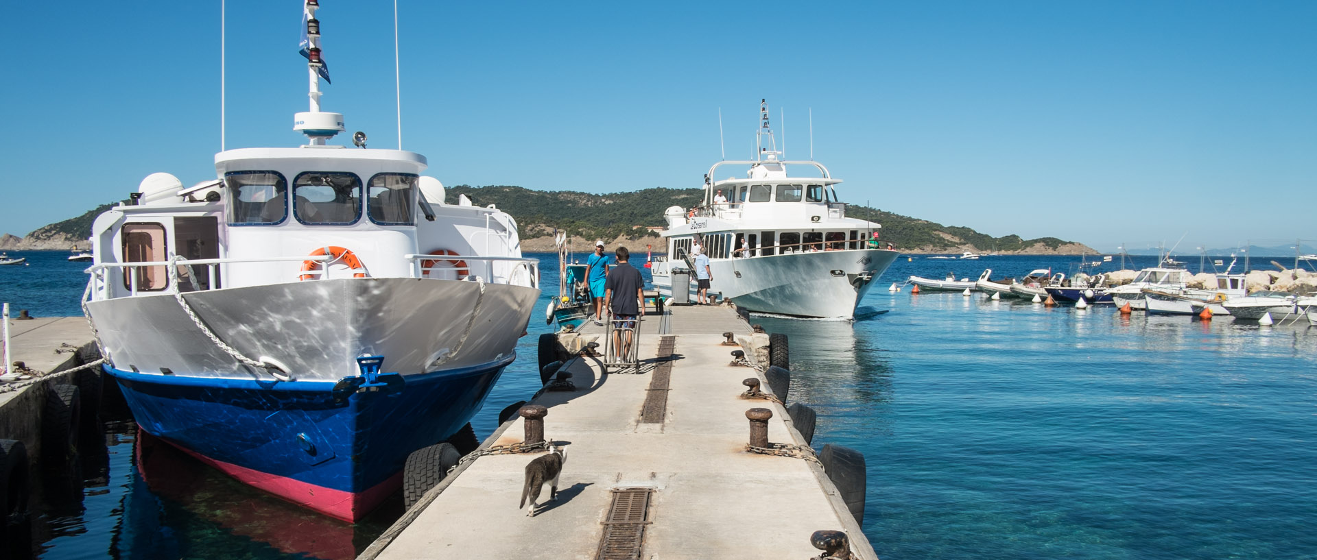 Jeudi 1er août 2013, 10:34, port de l'Aygade, Ile du Levant