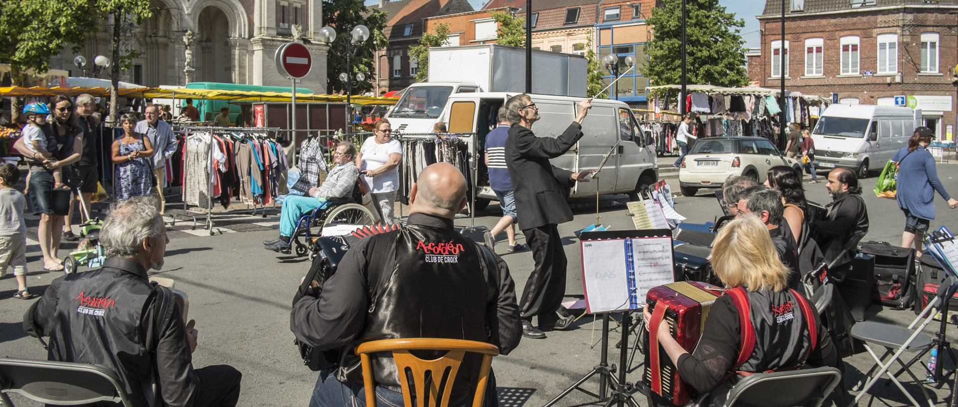 Accordéon / Accordion Dimanche 22 juin juin 2014, 10:55, place de la Liberté, Croix