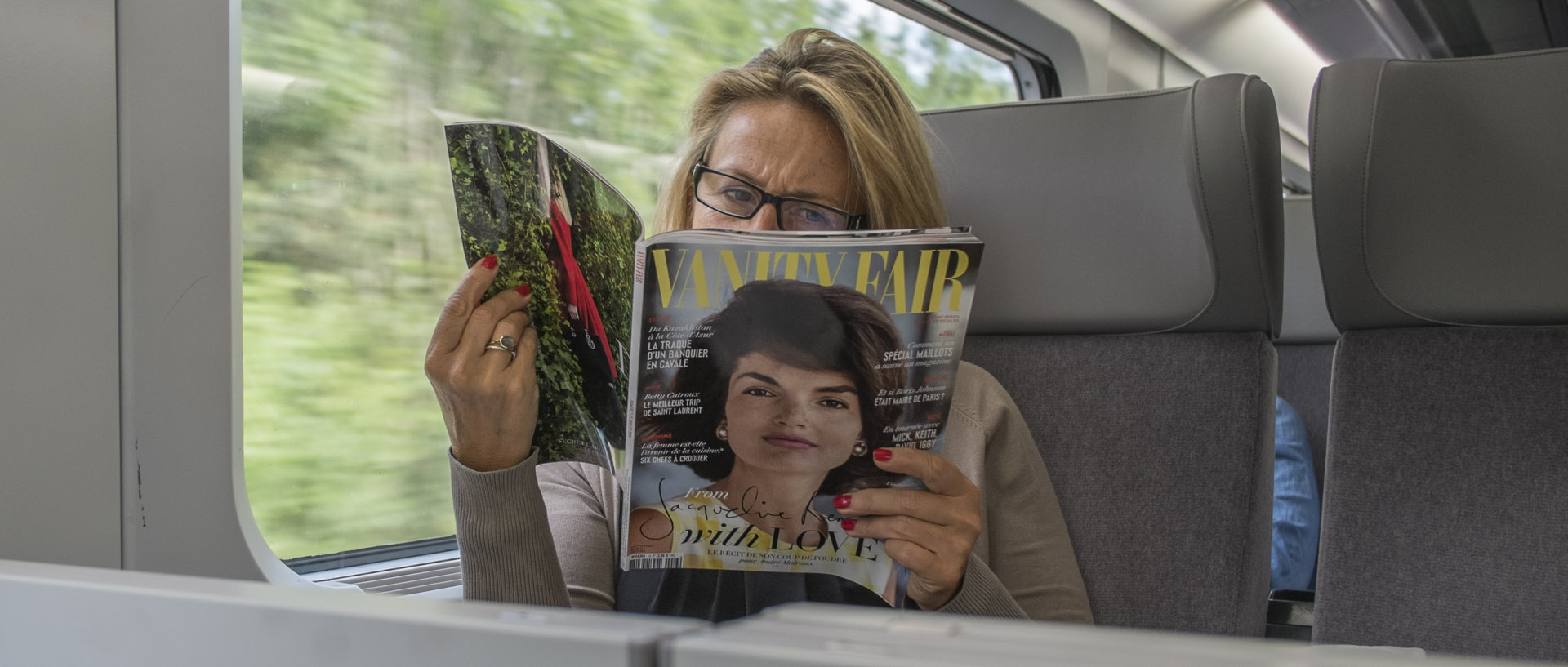 Vanity fair / Vanity fair Jeudi 26 juin juin 2014, 17:25, TGV Paris-Lille