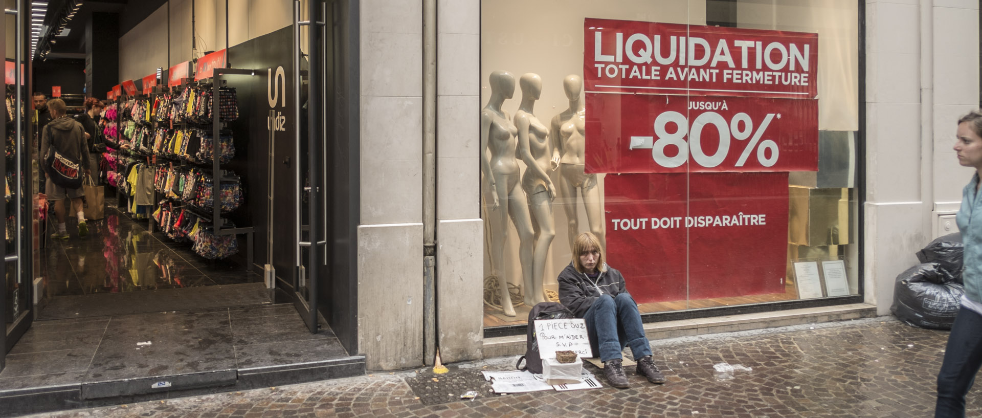 -80 % / -80 % Vendredi 26 juin juin 2014, 19:14, rue Neuve, Lille