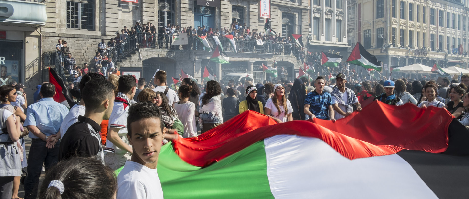 Manifestation pour la Palestine / Demonstration for Palestine Lundi 14 juillet 2014, 17:42, place du Général-de-Gaulle, Lille